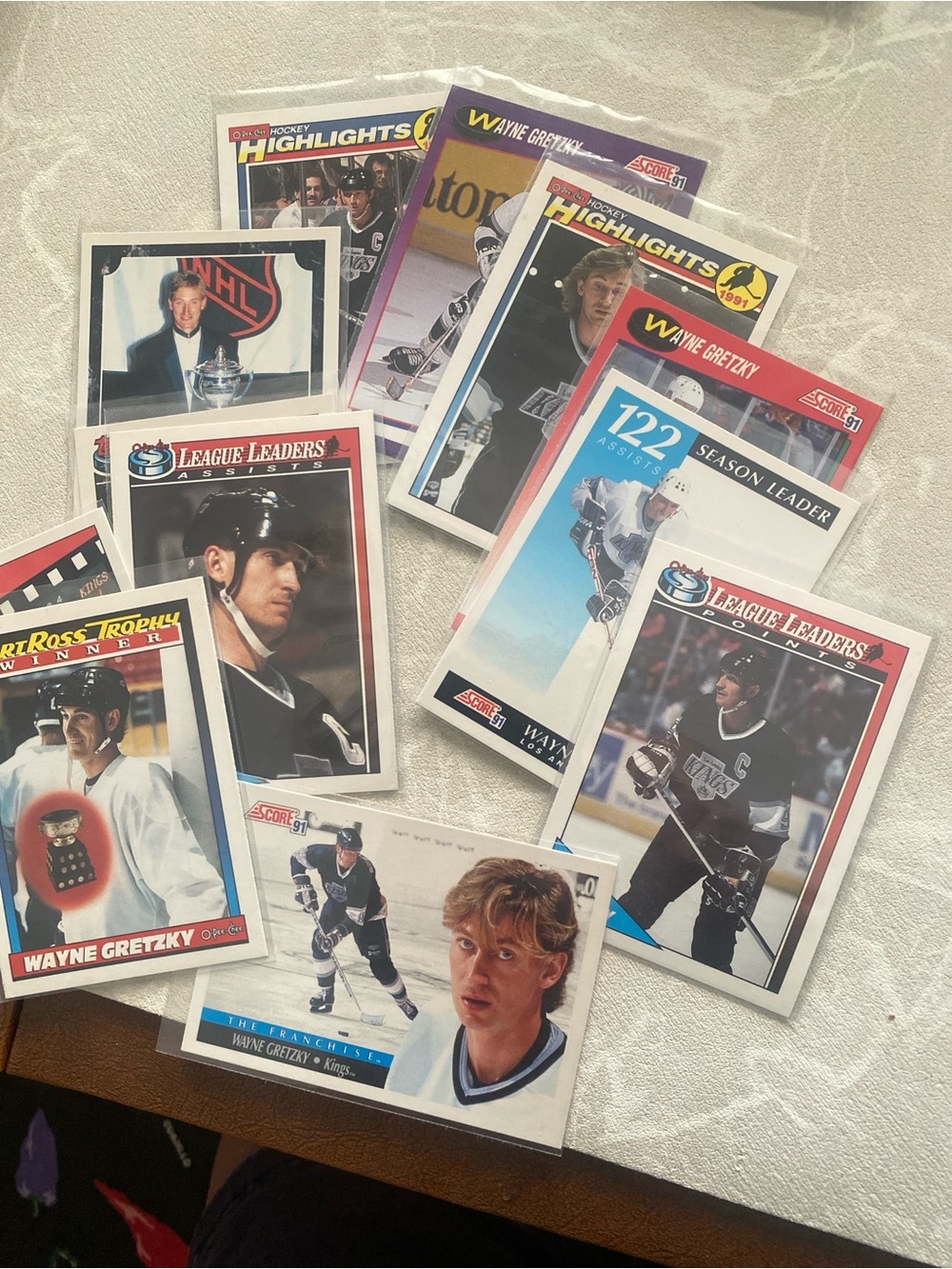 Wayne Gretzky Hockey Card Lot - Multi-Card Collection (Black, White, Red, Blue)